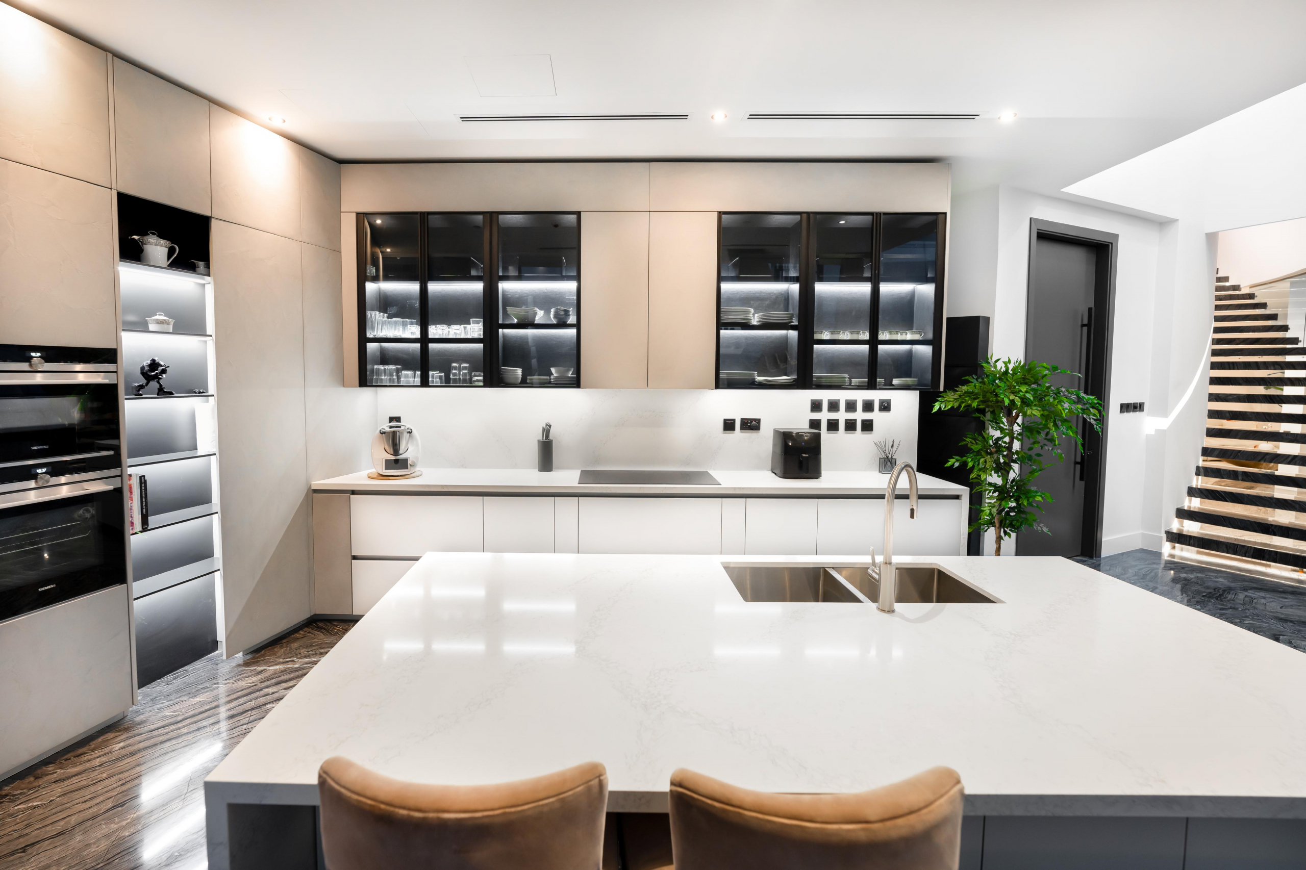 WhatsApp Image 2025-10-29 at 10.02.00 (3)