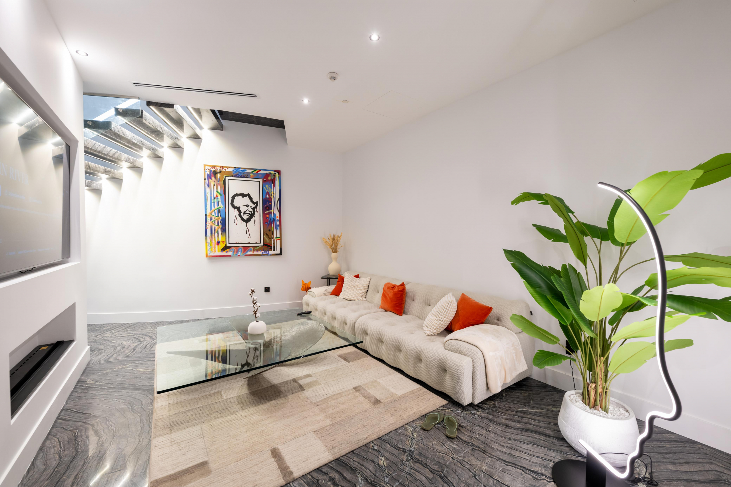 WhatsApp Image 2025-10-29 at 10.02.00